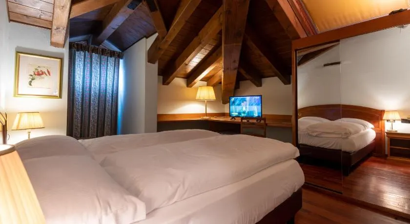 Hotel Roma - Image 1