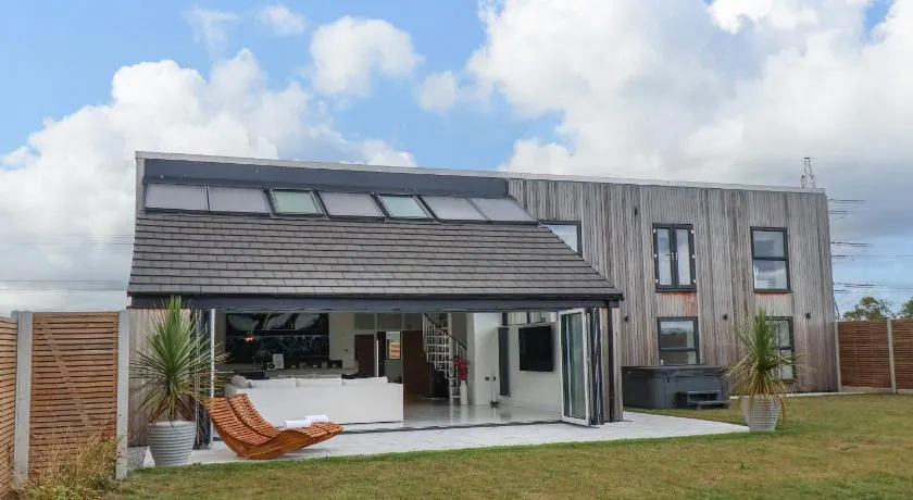 Meadow View - Image 1