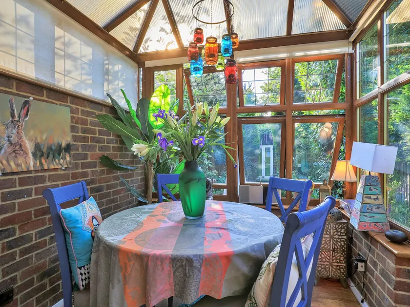 Retreat in Surrey near Hever Castle - Image 1