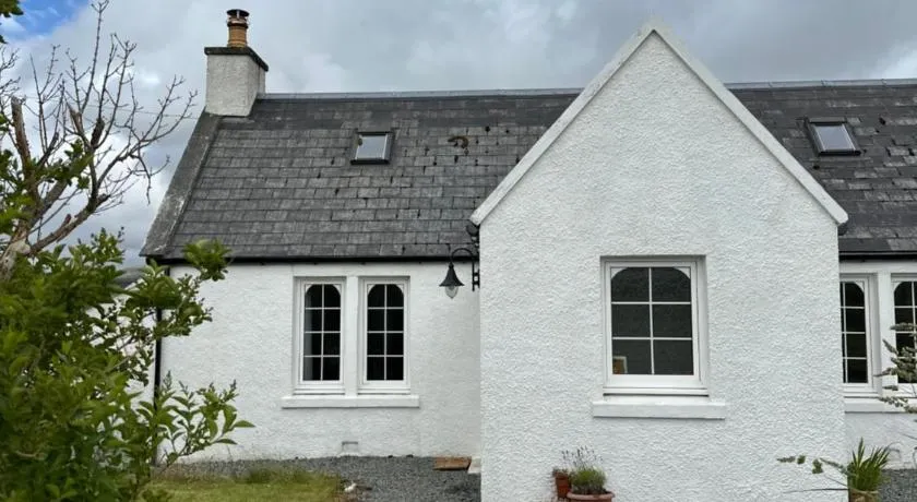 Skye Cottage - Vegan and Eco - Image 1