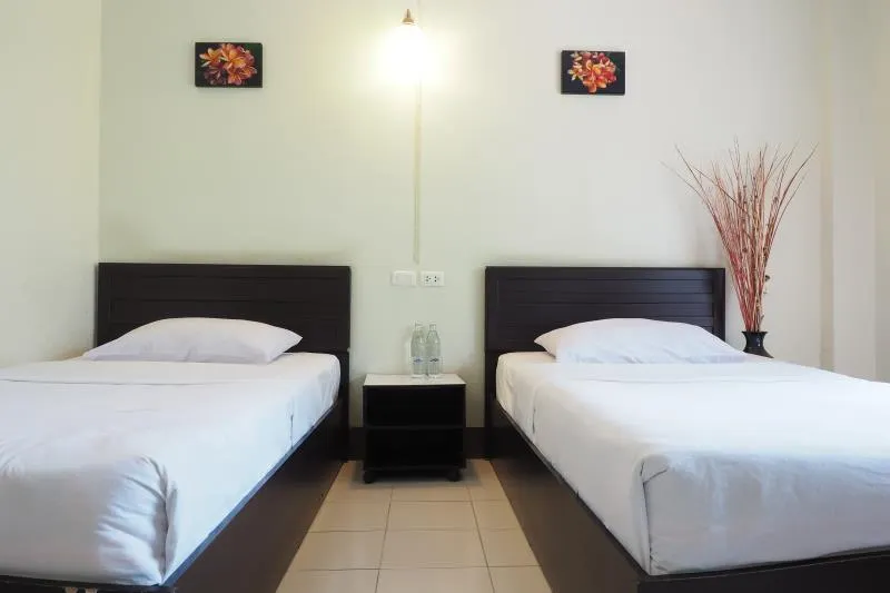 PHUTAWAN KAN RESORT - Image 1