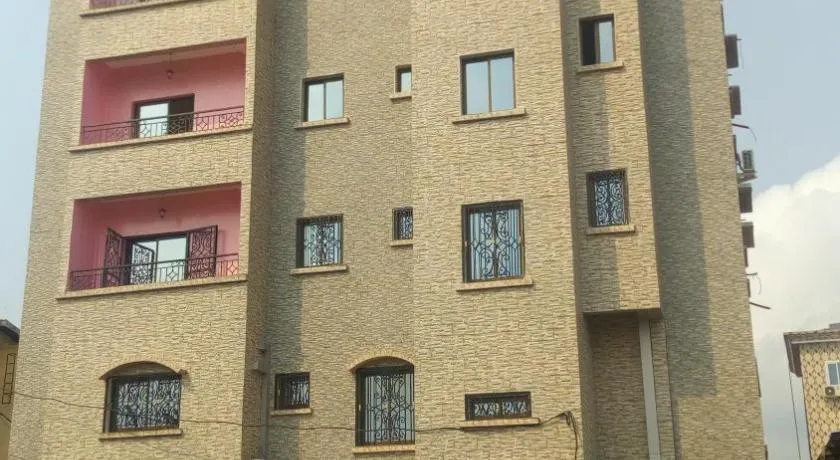 Maison Rose+ - Image 1