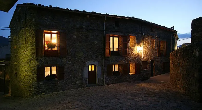 Apartament rural per a 2 · Pardines - Image 1
