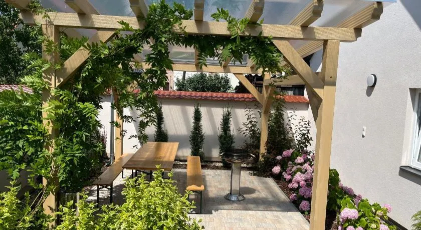 Pater Apartman - Image 1