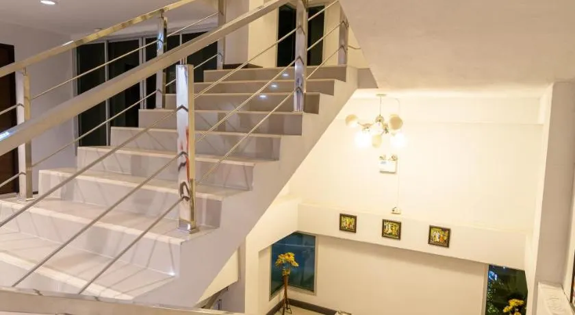 The Rama Hotel - Image 1