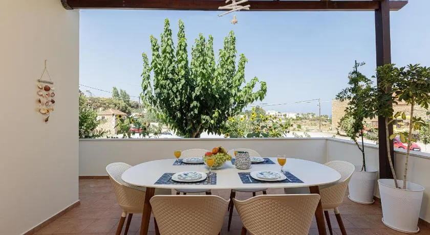 Sea La Vie house, close to the beach - Image 1