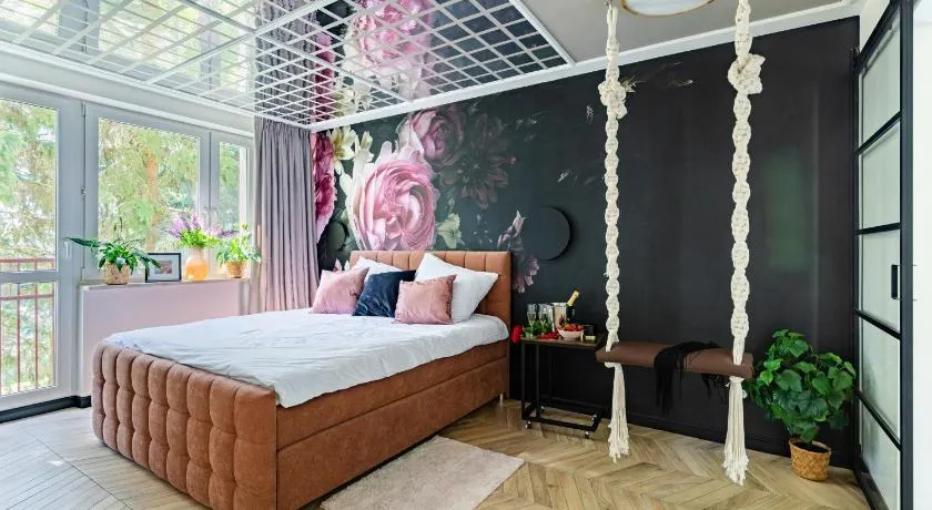 Secret Garden Apartment - Image 1