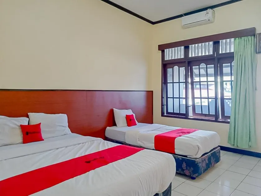 RedDoorz Syariah @ Hotel Sidomulyo Pacitan - Image 1