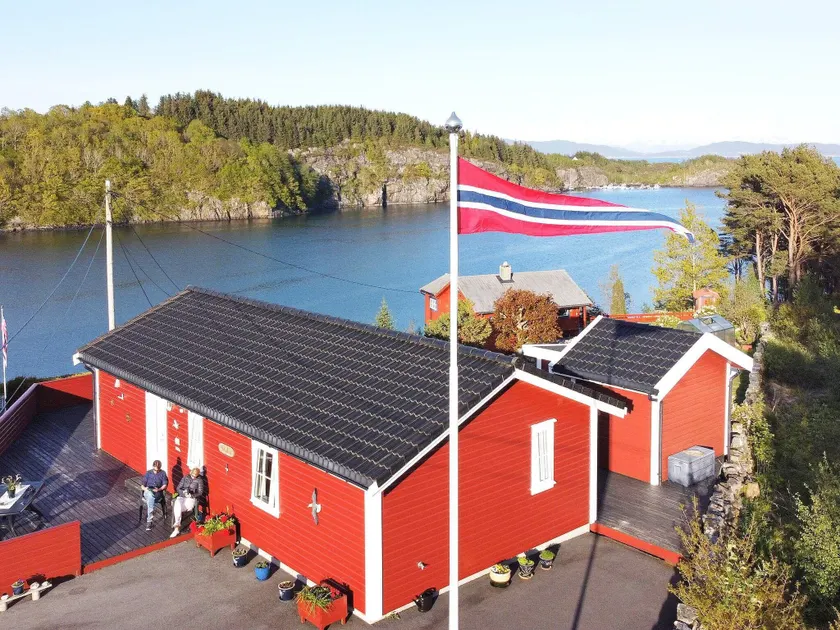 person holiday home in KLOKKARVIK - Image 1