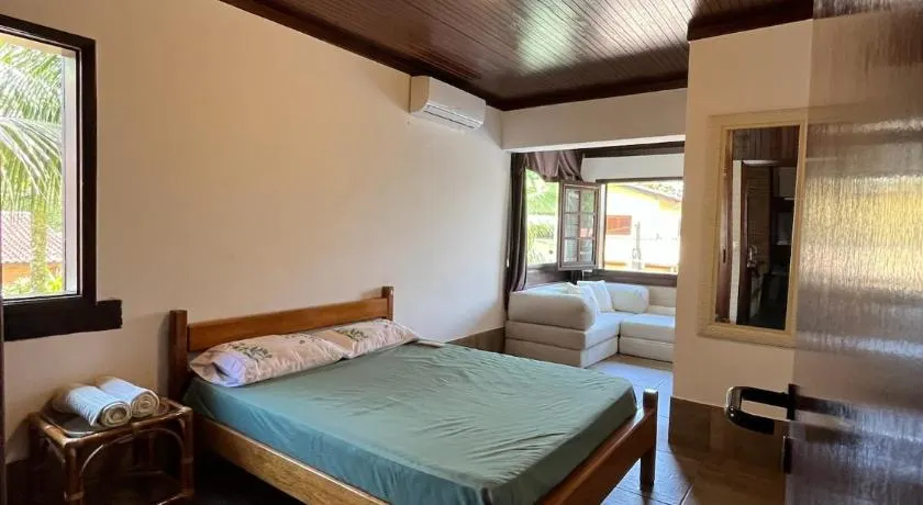 Canto das Toninhas Guest House - Image 1