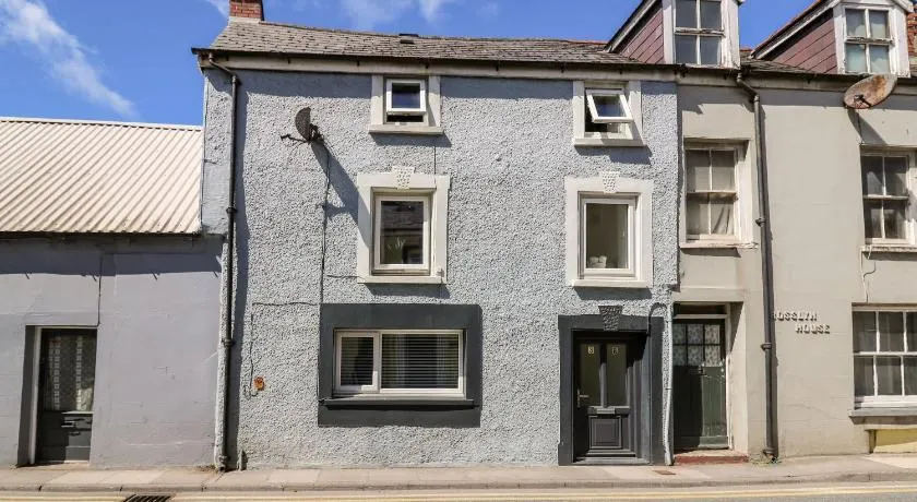 Lane Cottage - Image 1
