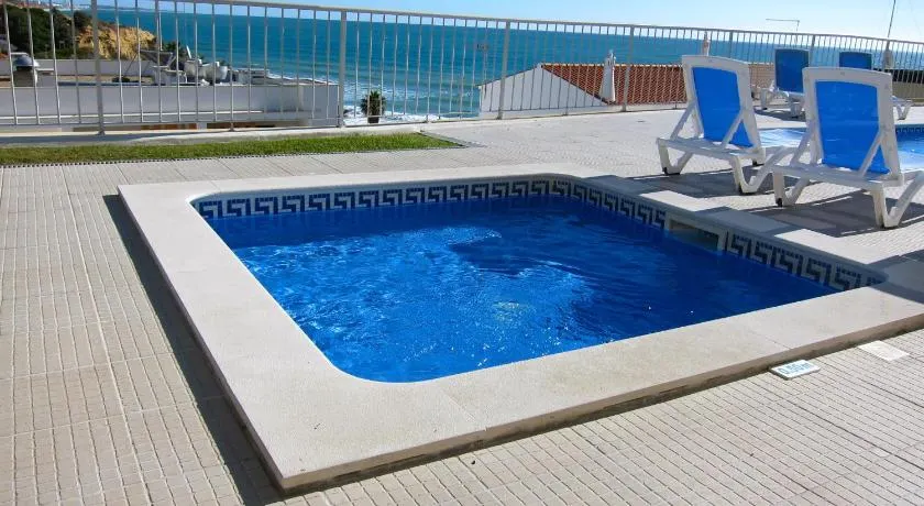 Duplex Varandas Do Mar Patricia Vista Mar - 50 metros Praia Olhos de Água - Image 1