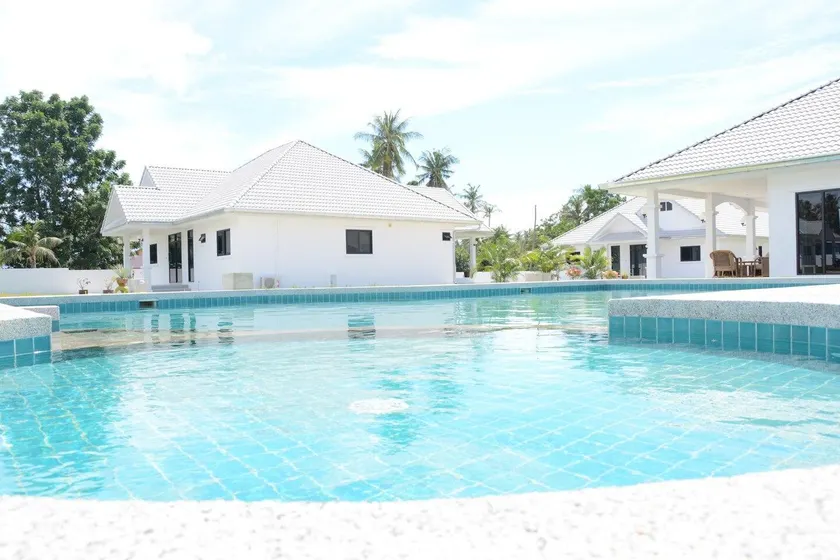Mango Beach Resort Thailand - Image 1