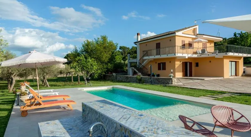 Villa Santa Lucia - Image 1