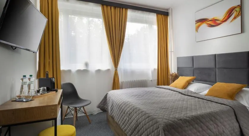 Hotel AMITY - Image 1