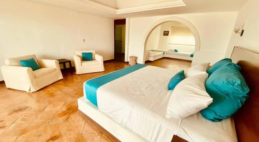 Moderna casa de 3 dormitorios con cama King size y vistas al horizonte de la piscina - Image 1