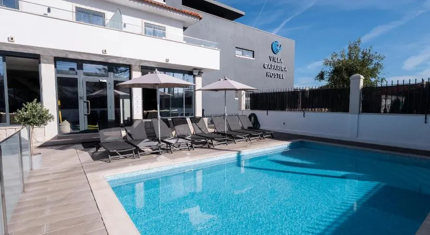 Villa Caparica Hostel - Image 1