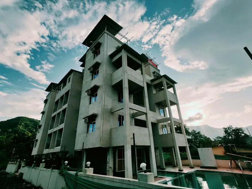 Janavi Holidays - Image 1