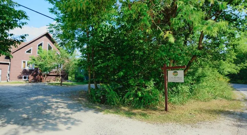 L'Auberge des Collines Full Guest Suite - Image 1