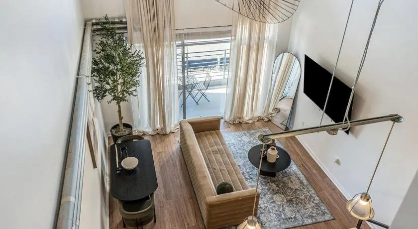 Modern LuxuryLoft In The Heart Of Atlantic Station - Image 1