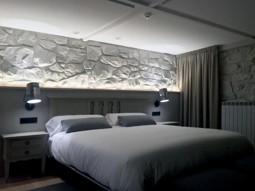 Hostal Lola - Image 1