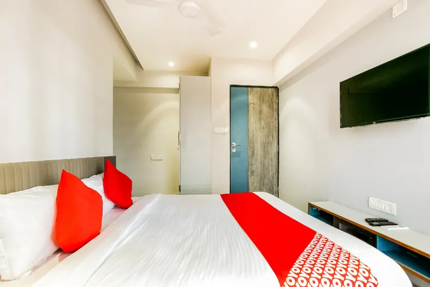 Hotel O Primma Inn - Image 1
