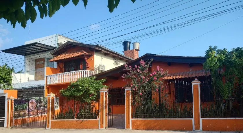 El Jaguar Casa Hotel - Image 1