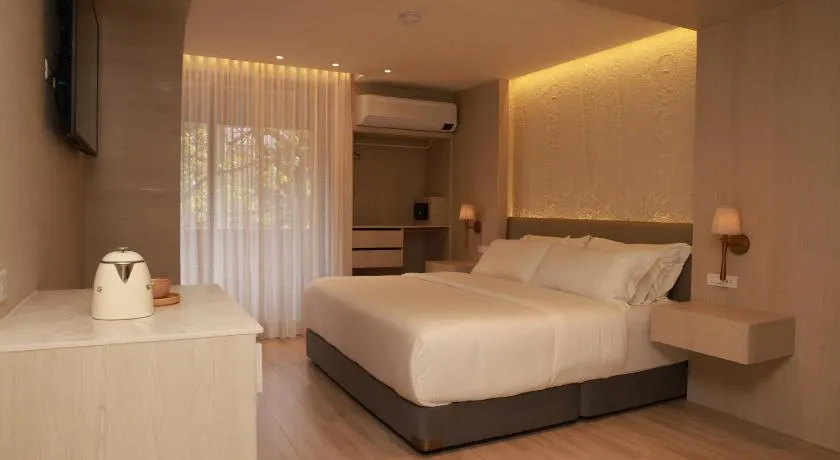 VPV Suites & Casino - Image 1
