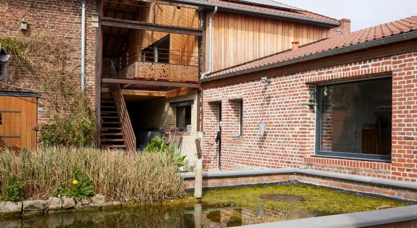 Superbe grange réaménagée - Image 1