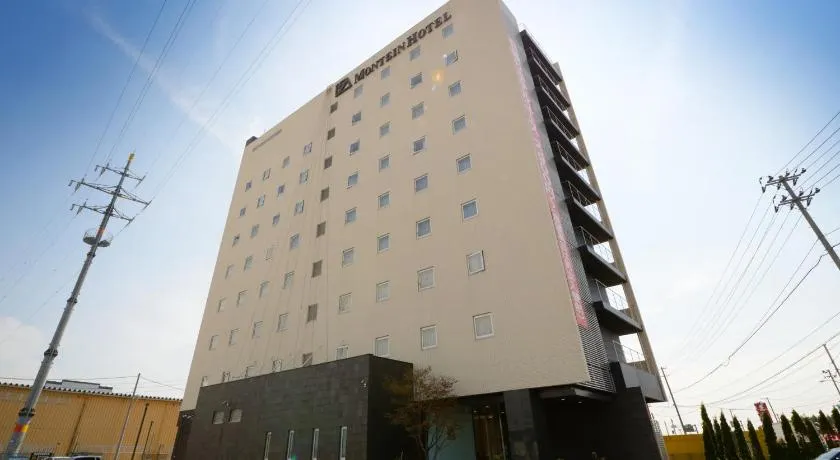 Montein Hotel - Image 1