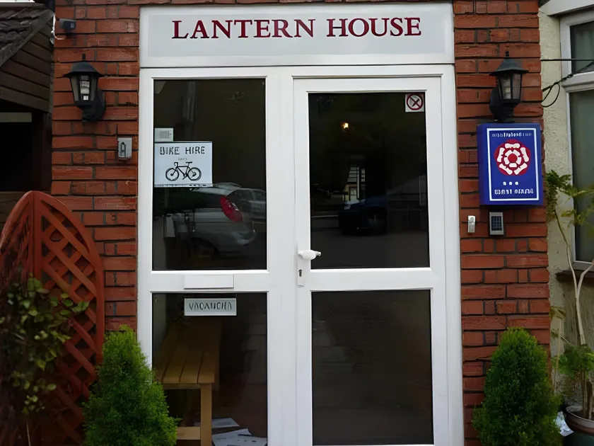 Lantern House - Image 1