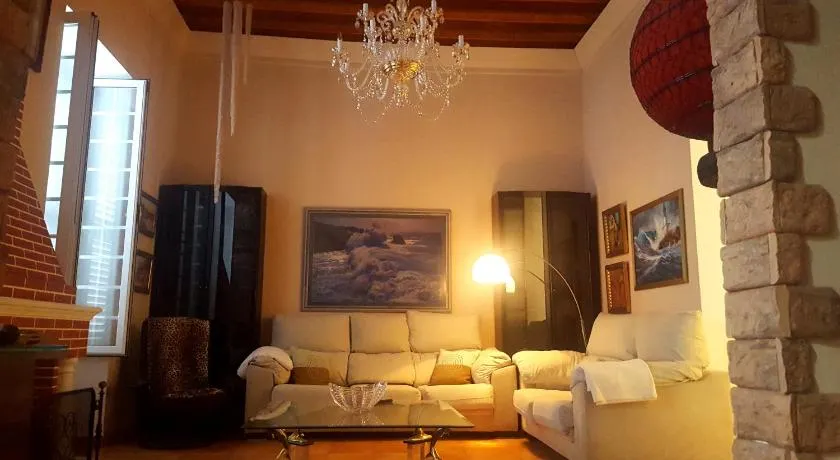 Casa Familiar CD - Image 1