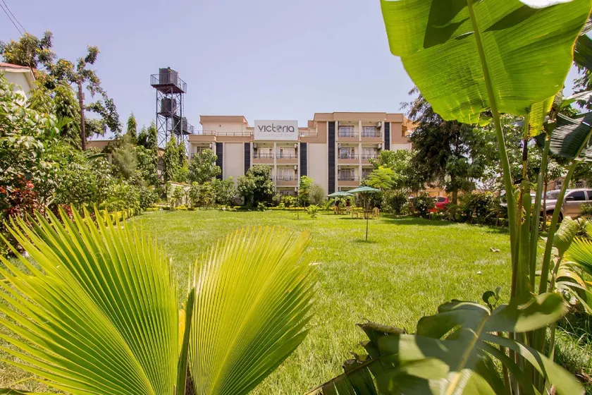 VICTORIA COMFORT INN - Image 1