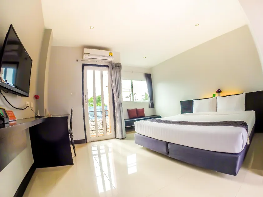 My Place Phuket Airport Mansion - Image 1
