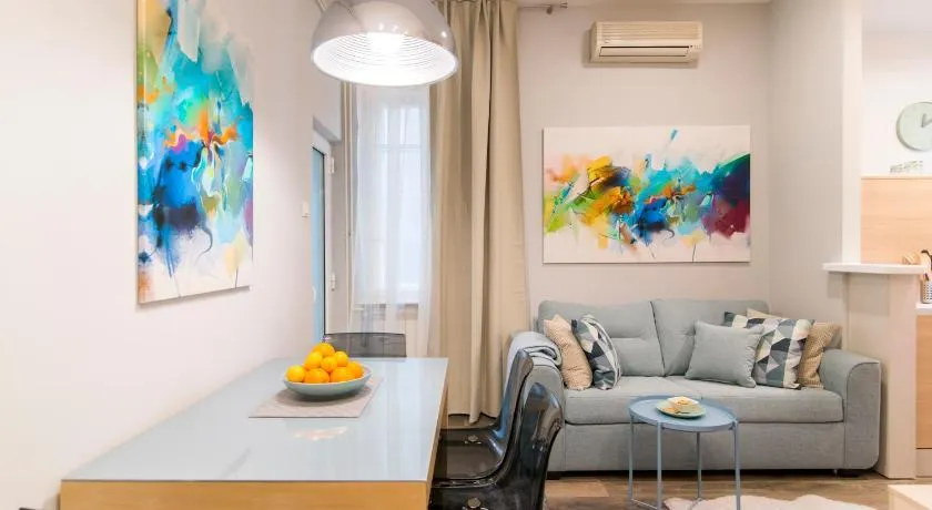 Top Central 5 Apartments - Image 1