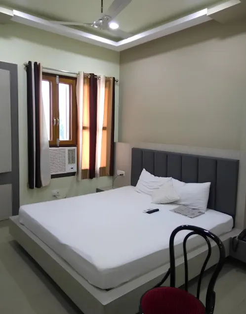 PANCHVATI HOTEL - Image 1