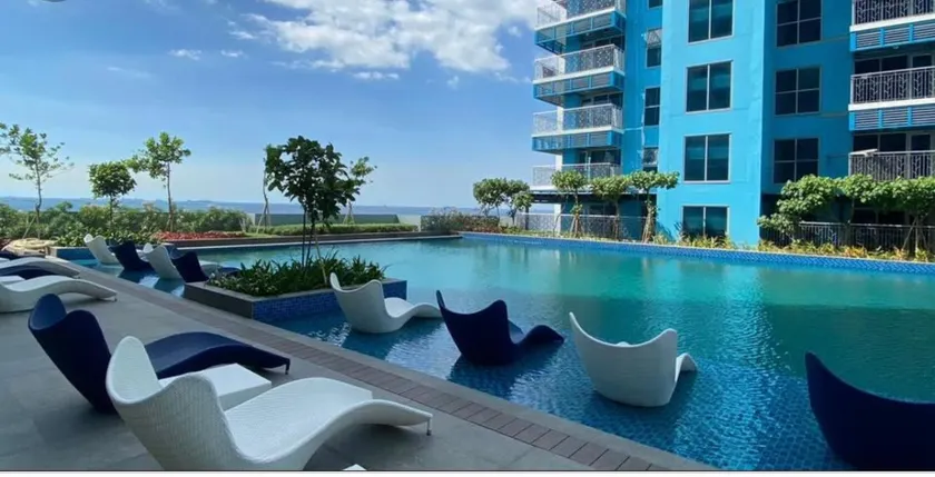condo - Image 1