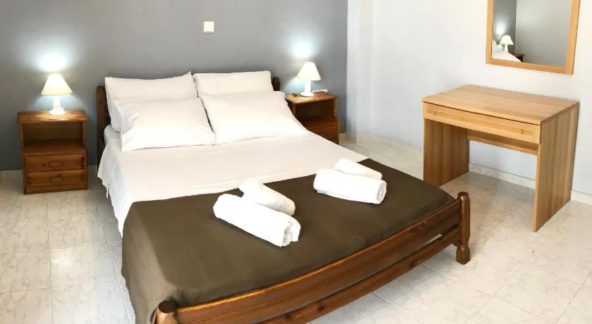 ​ The Dolphin Apartments - Image 1