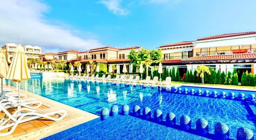 Lovely 1BD Apartment in a Luxury Resort in Sozopol by Flat Mаnаger - Image 1