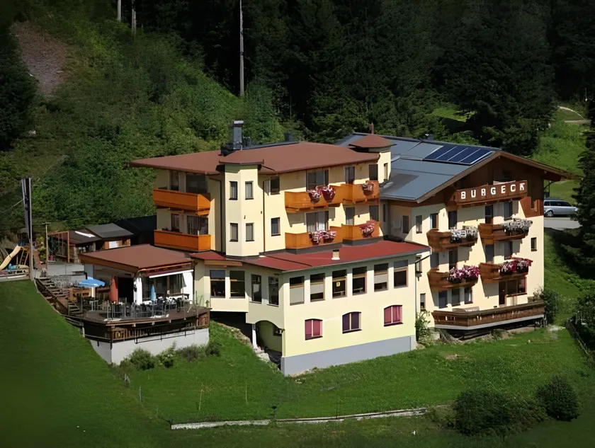 Comfort Familjerum - Panoramahotel Burgeck - Image 1