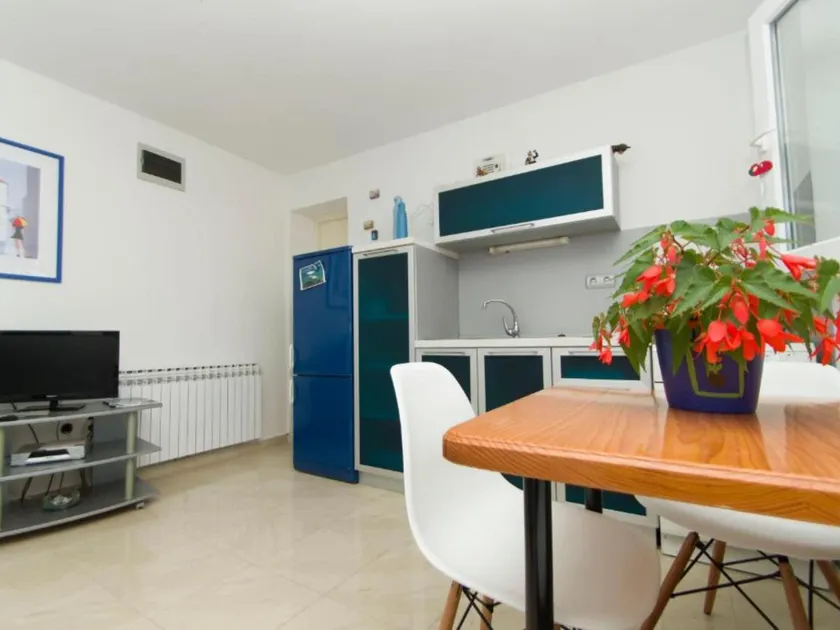 Apartment and rooms Jurišić - Image 1