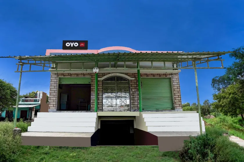 Hotel O Royal Happy Guest House - Image 1