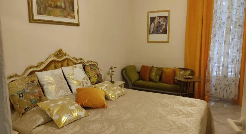 𝐇𝟏𝟏 [Sanremo Casino] – Zentrum – Parkplatz - Image 1