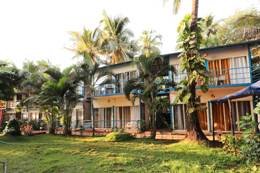 OYO Tahira Beach Resort - Image 1