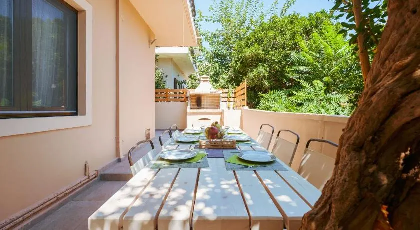 Casa Veranda - 3 Bedroom House with BBQ & Backyard - Image 1