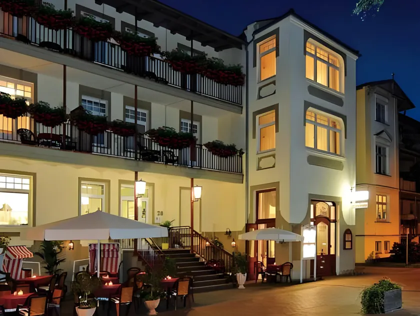 Strandhotel Graal-Müritz - Image 1