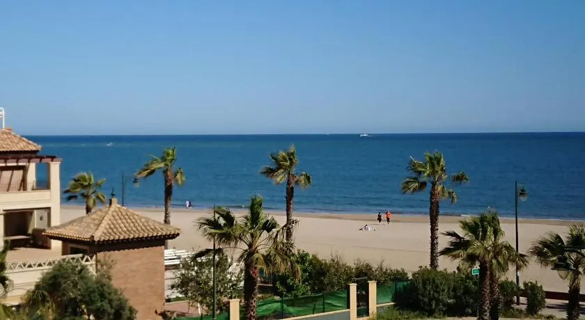 Apartamento Deluxe Vistas Laterales al Mar - Image 1