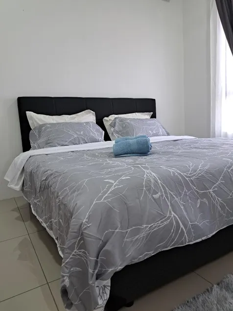 A master bedroom for your wonderful stay. - Image 1