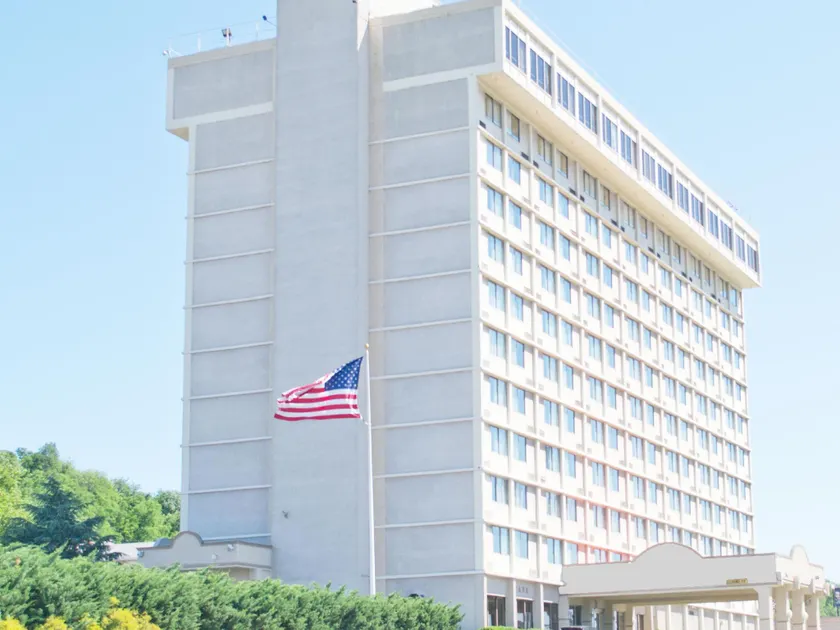 Garner Hotel North Bergen - NYC Gateway by IHG - Image 1