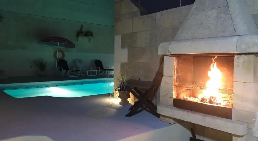 Family Farmhouse & Private Pool Very Good 8 - Image 1